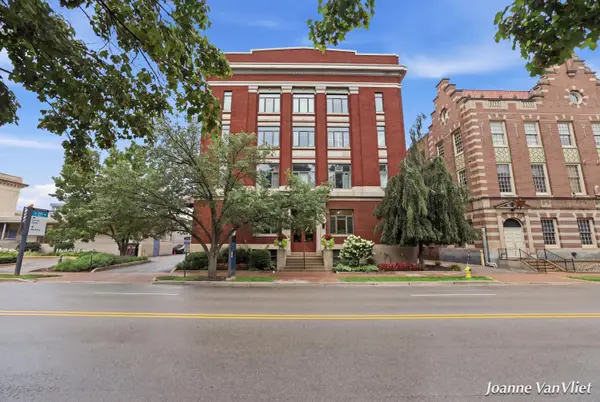 17 W 10th Street #470, Holland, MI 49423