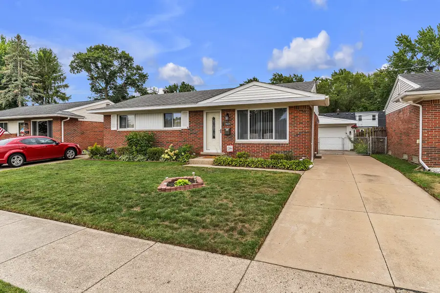 35075 Sansburn Street, Westland, MI 48186 - #2