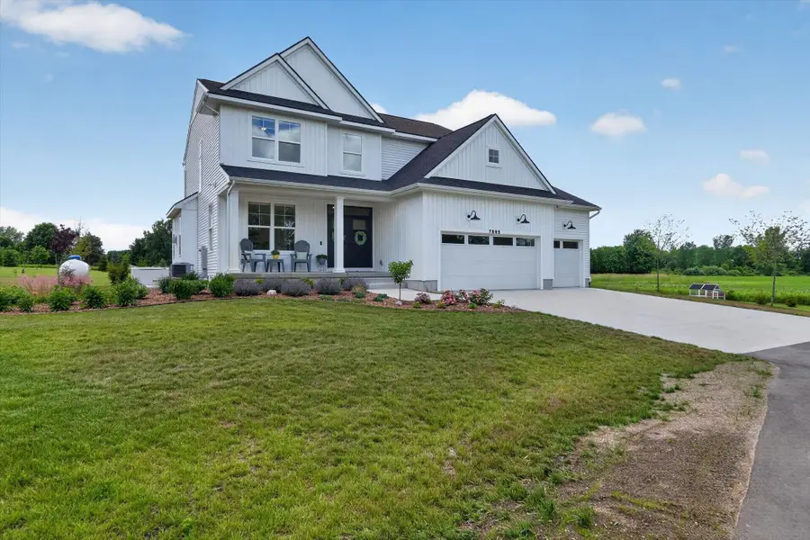 7895 Oak Grove Road, Howell, MI 48855 - #2