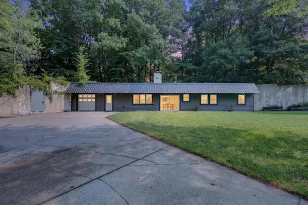 1166 N Long Road, Pierson, MI 49339