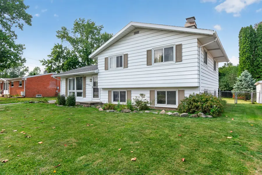 1286 W Southfield Drive, Jackson, MI 49203 - #3
