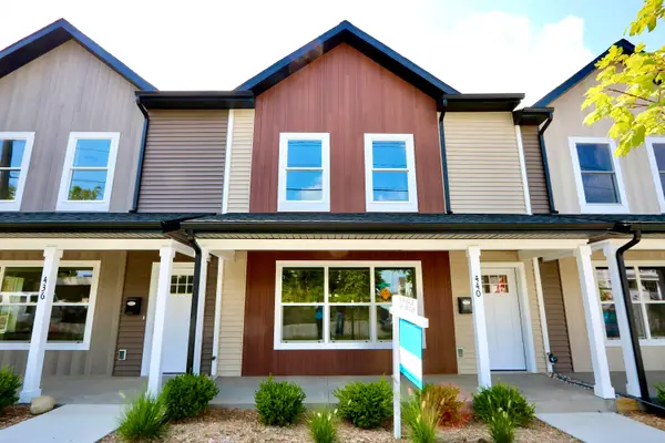 440 Pleasant Street Sw, Grand Rapids, MI 49503