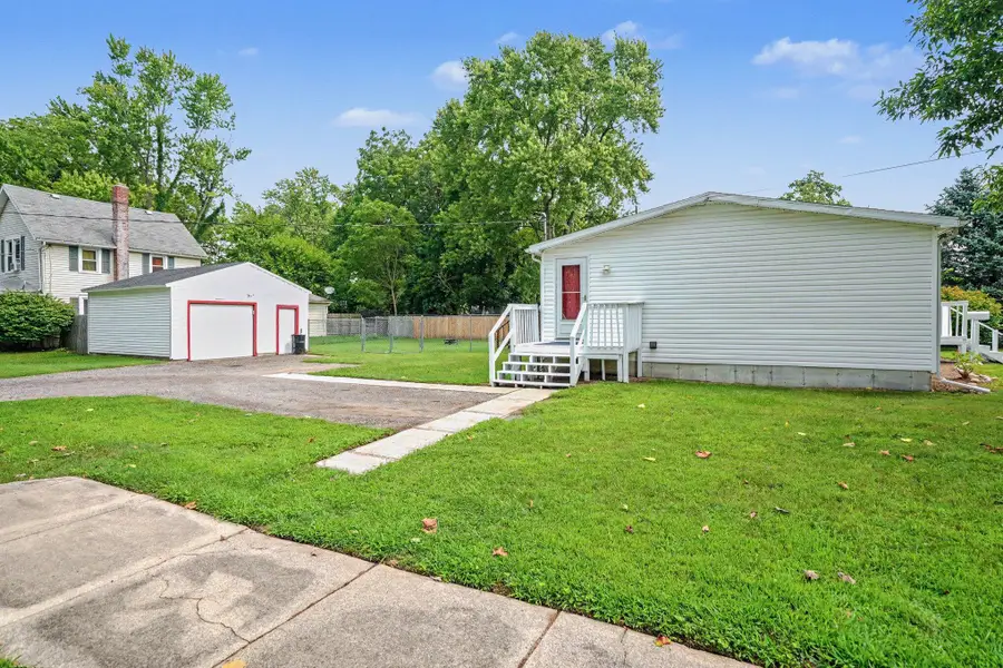 427 E Division Street, Dowagiac, MI 49047 - #3