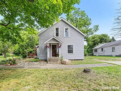 213 E 2nd Street, Scottville, MI 49454 - #2