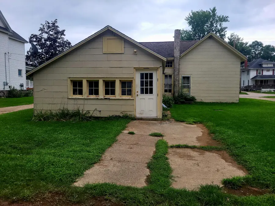 204 W Delaware Street, Decatur, MI 49045 - #3