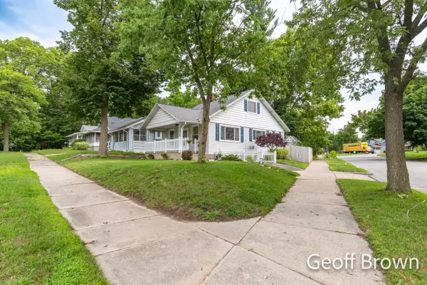 481 Graceland Street Ne, Grand Rapids, MI 49505