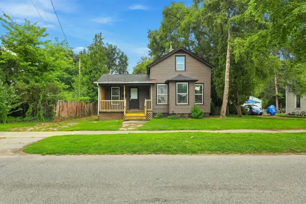 316 E Division Street, Dowagiac, MI 49047