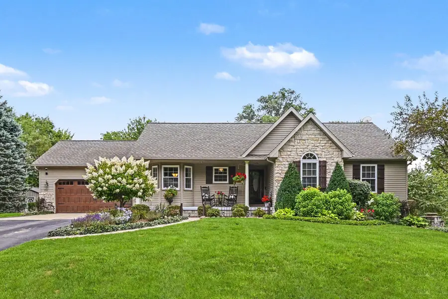 9959 W Sargent Road, Fowlerville, MI 48836 - #2