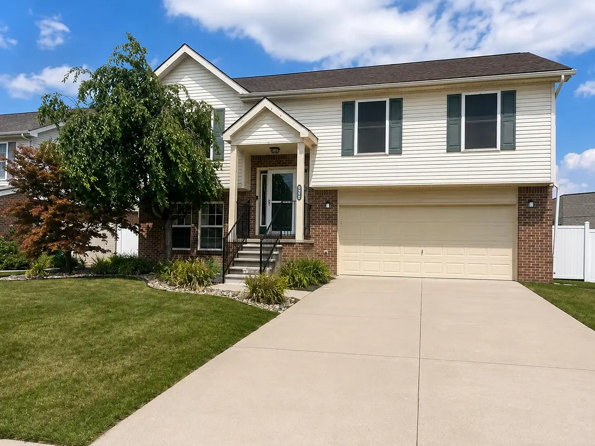 20790 Briarwood Street, Brownstown, MI 48183 - #1