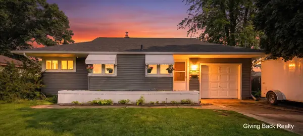 825 Den Hertog Street Sw, Wyoming, MI 49509
