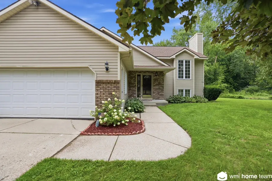 5303 Tiffany Avenue Ne, Rockford, MI 49341 - #3