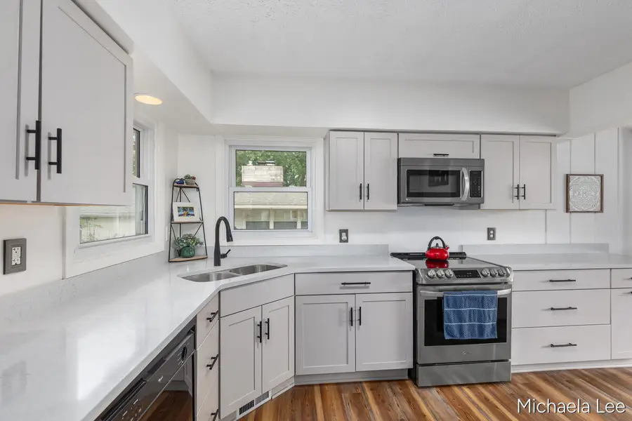 46514 Meadow Lane, Lawrence, MI 49064 - #2
