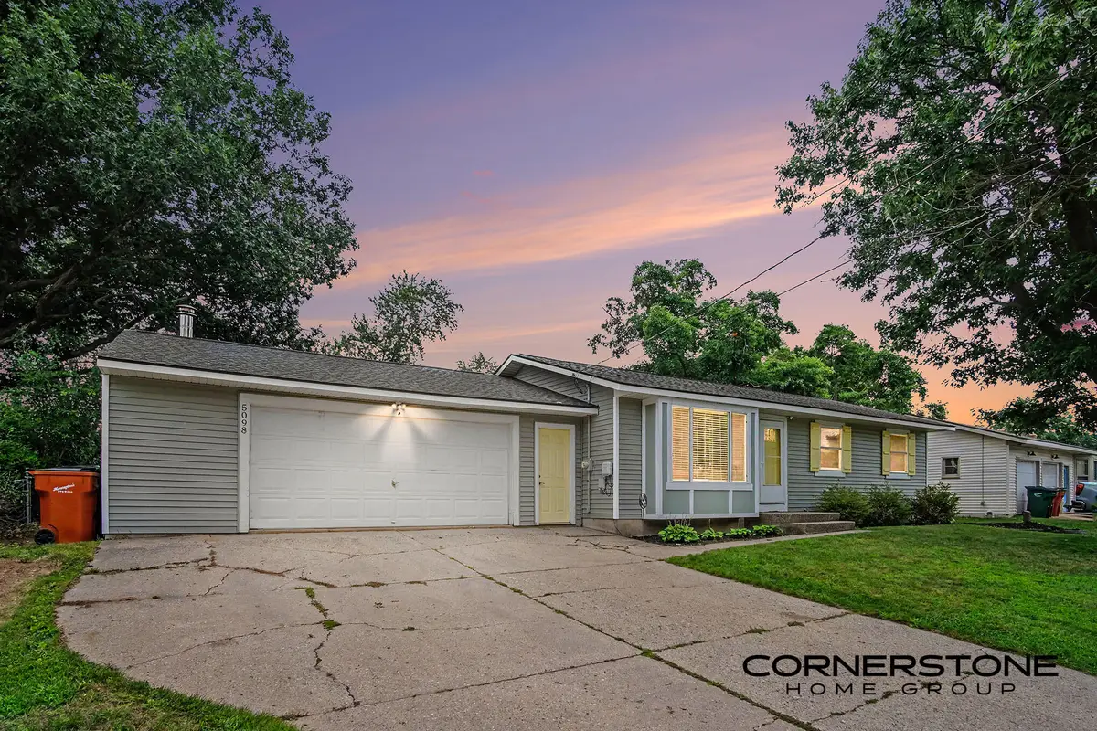 5098 Wallingford Drive Nw, Comstock Park, MI 49321 - #1