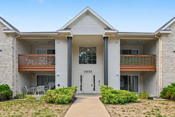 12233 S Crystal Waters Drive #7, Holland, MI 49424