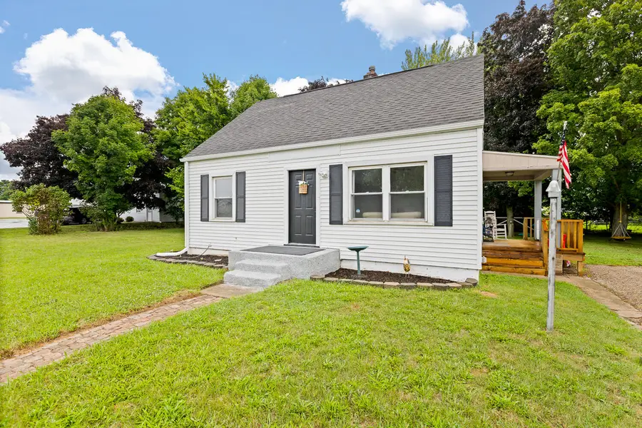 515 E Russell Road, Tecumseh, MI 49286 - #2