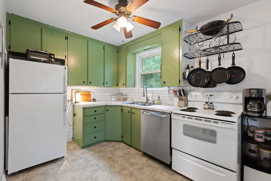 515 E Russell Road, Tecumseh, MI 49286 - #3