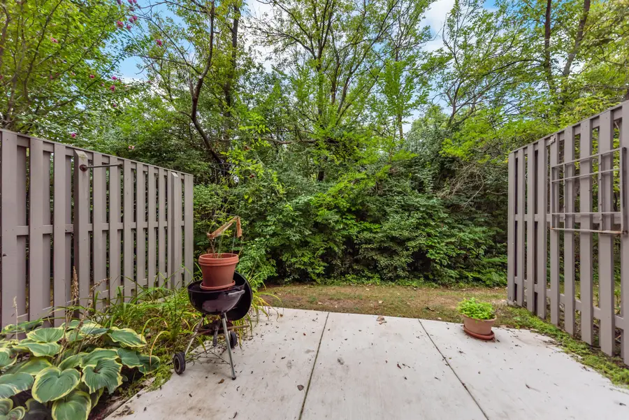 605 Watersedge Drive, Ann Arbor, MI 48105 - #3