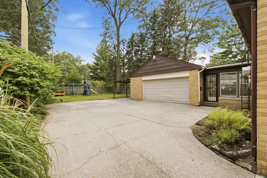 1631 Glen Avenue, Muskegon, MI 49441 - #3