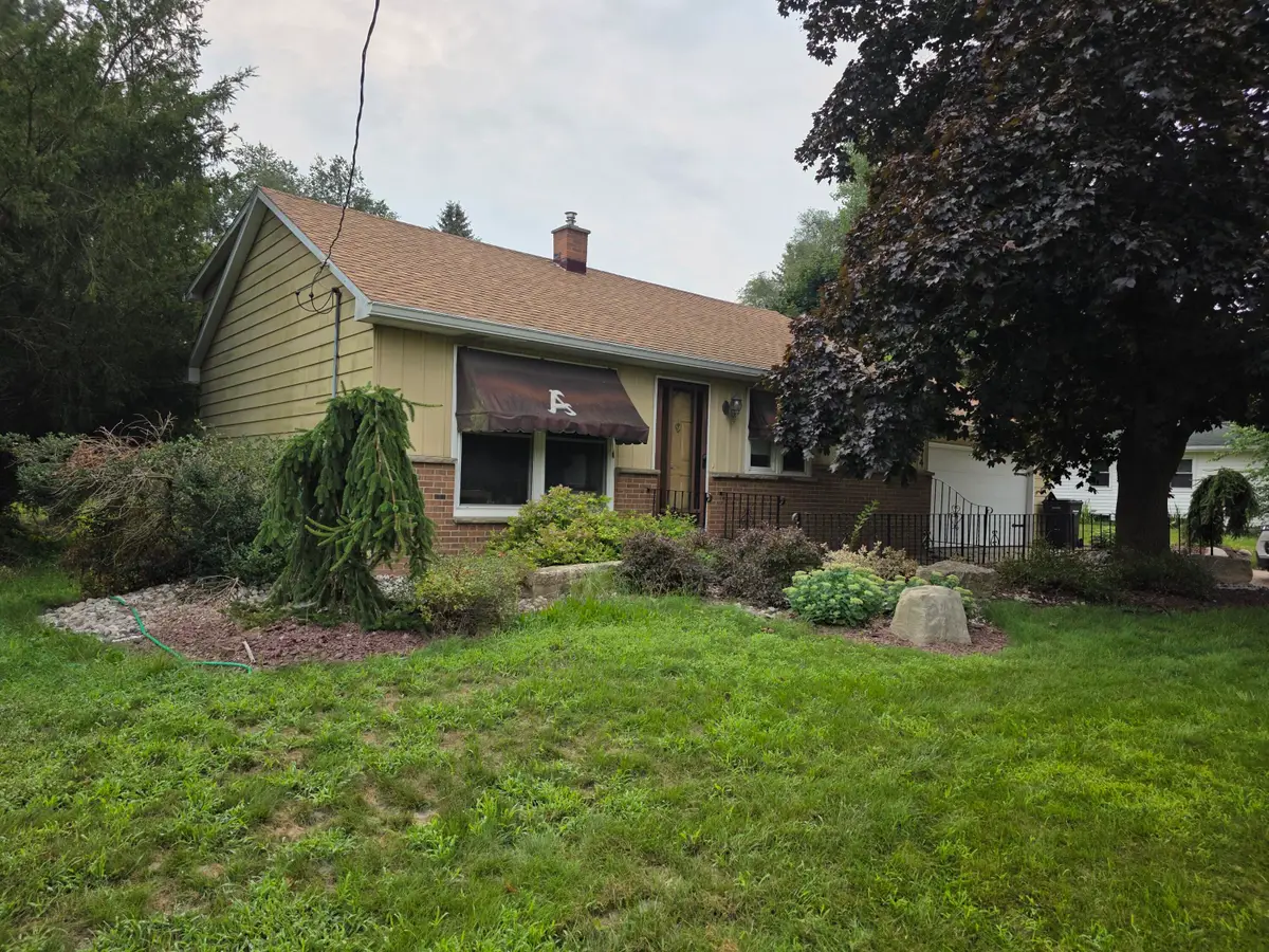 11674 8th Avenue Nw, Grand Rapids, MI 49534 - #1