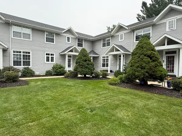 110 N Washington Street #E, Douglas, MI 49406