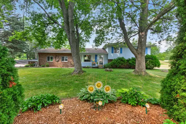 4788 Moon Lake Road, Jackson, MI 49201