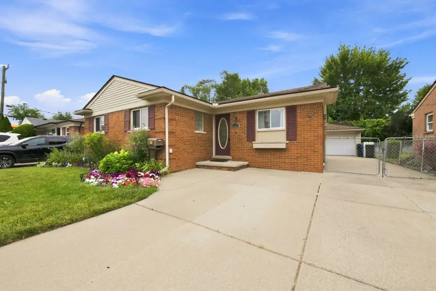 11414 Beech Daly Road, Redford, MI 48239 - #2