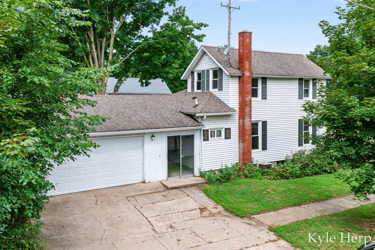 204 W South Street, Hastings, MI 49058 - #1