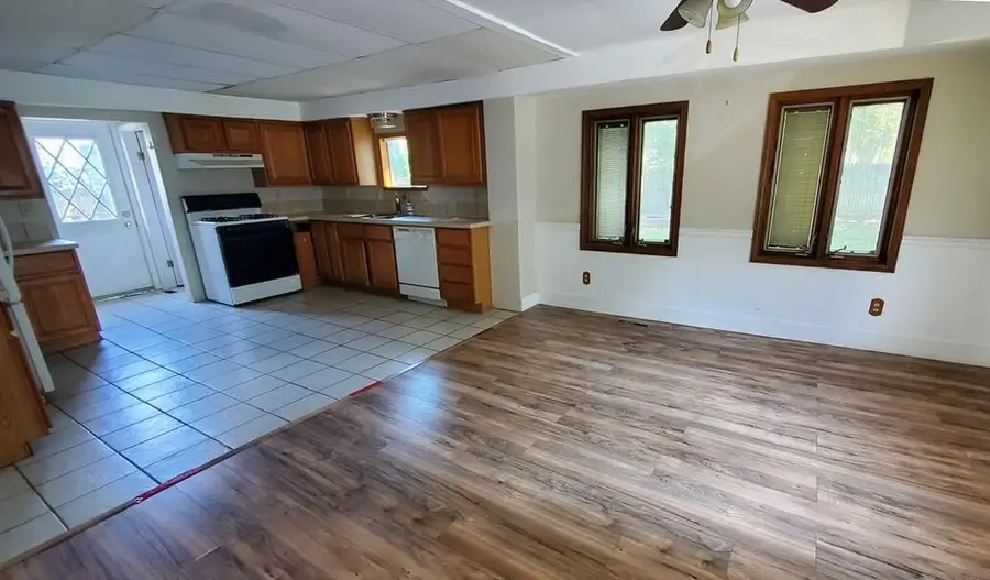2569 Harding Avenue, Muskegon, MI 49441 - #2
