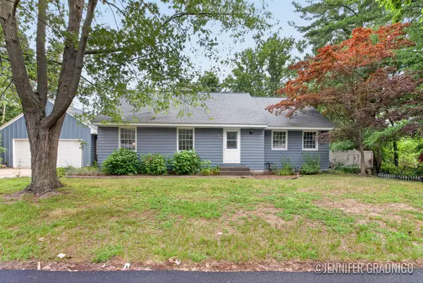 943 Grandridge Court, Holland, MI 49423