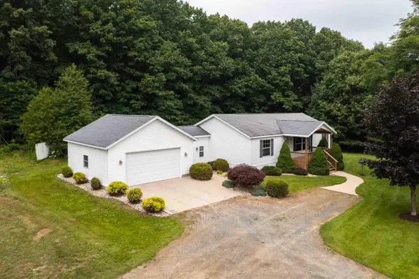 5891 S 44th Avenue, New Era, MI 49446