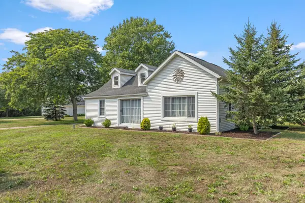 10681 Fillmore Street, Zeeland, MI 49464