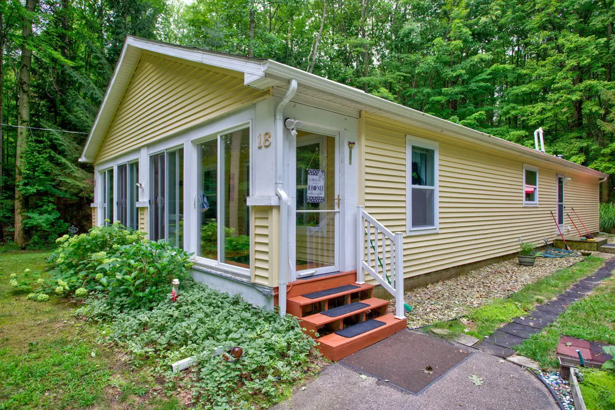 18 72nd Street, Casco, MI 49090 - #1