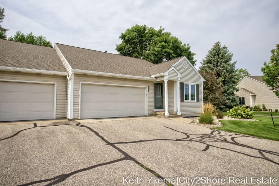6185 Gleneagle Highlands Drive, Hudsonville, MI 49426 - #3