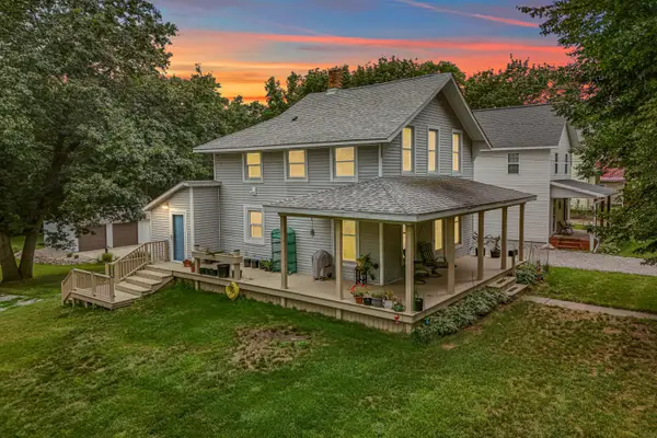 48 Marion Street, Hillsdale, MI 49242