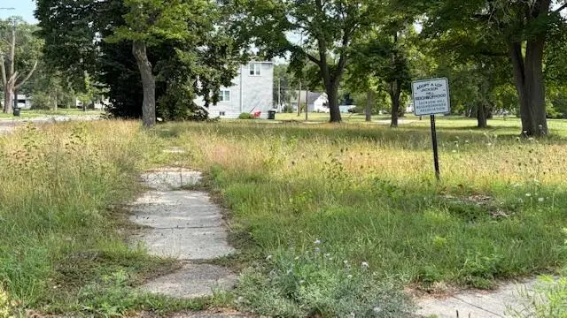 388 Jackson Avenue, Muskegon, MI 49442 - #3