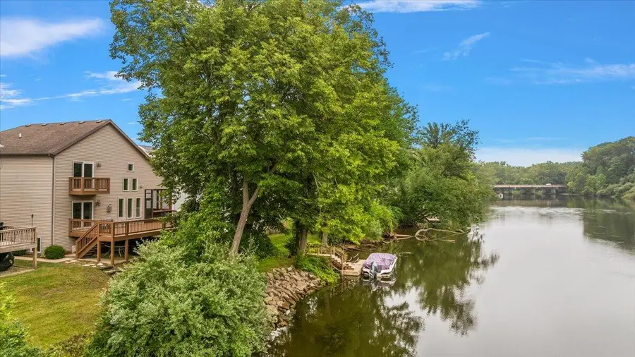 626 Swan River Drive, Fair Plain, MI 49022 - #2