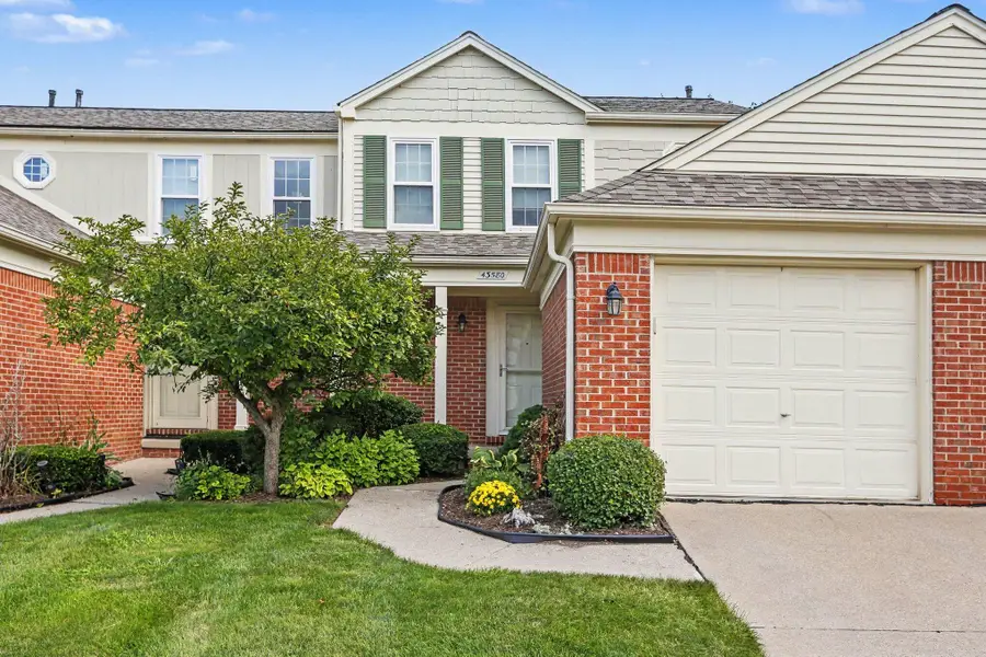 43580 Yorkville Drive, Canton, MI 48188 - #2