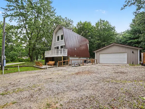 6859 Clover Road, Twin Lake, MI 49457