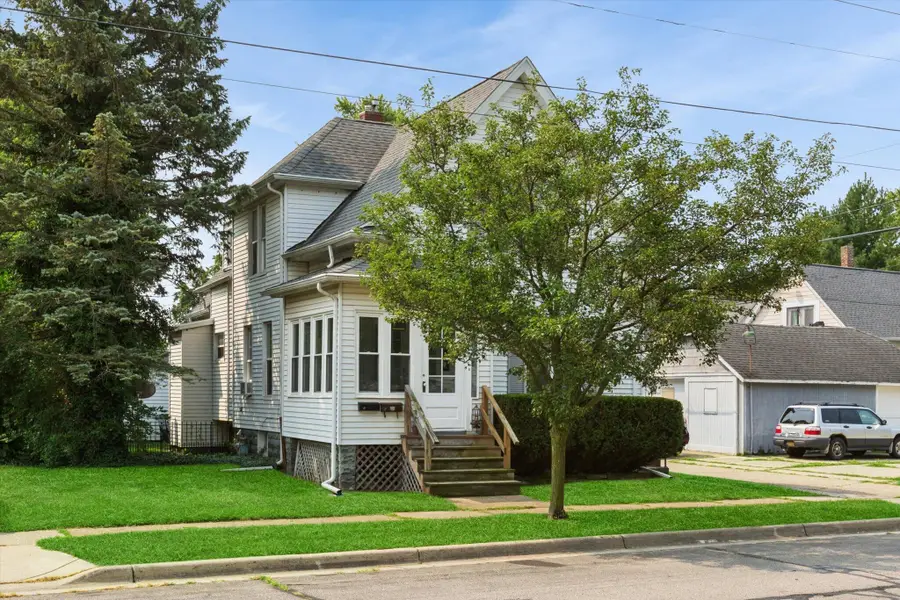 612 Winchester Avenue, Saint Joseph, MI 49085 - #2