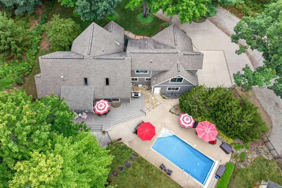 9443 Clubhouse Drive W, Canadian Lakes, MI 49346 - #2