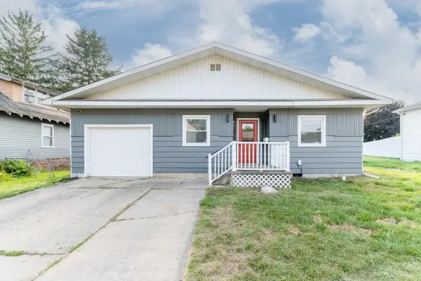609 N Jackson Street, Ionia, MI 48846