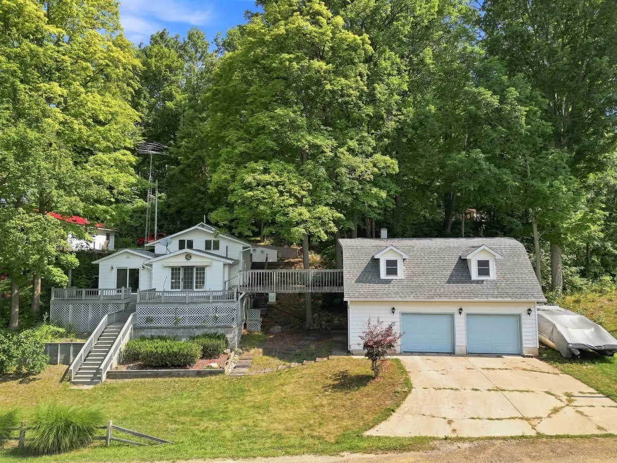 18934 Hillview Boulevard, Barryton, MI 49305 - #1