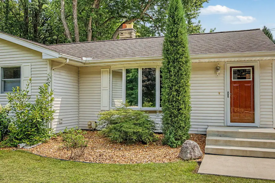 2511 Reynolds Road, Jackson, MI 49201 - #3