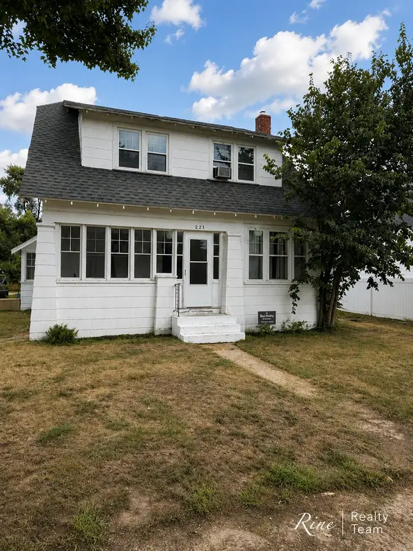 264 N Cass Street, Morley, MI 49336