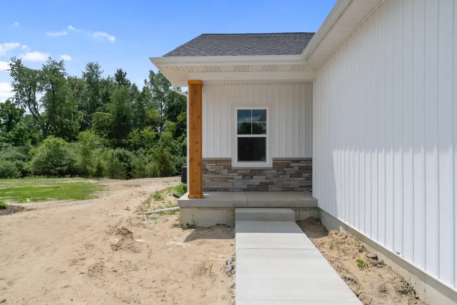 814 Joyce Lane, Saint Johns, MI 48879 - #3