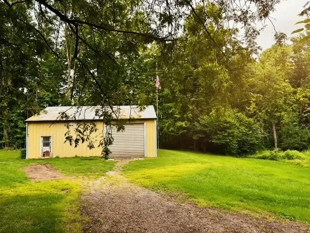54223 Garrett, Dowagiac, MI 49047 - #3