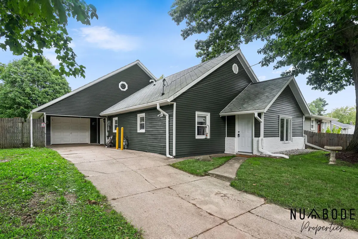 3135 Hoehn Street Nw, Grand Rapids, MI 49504 - #1