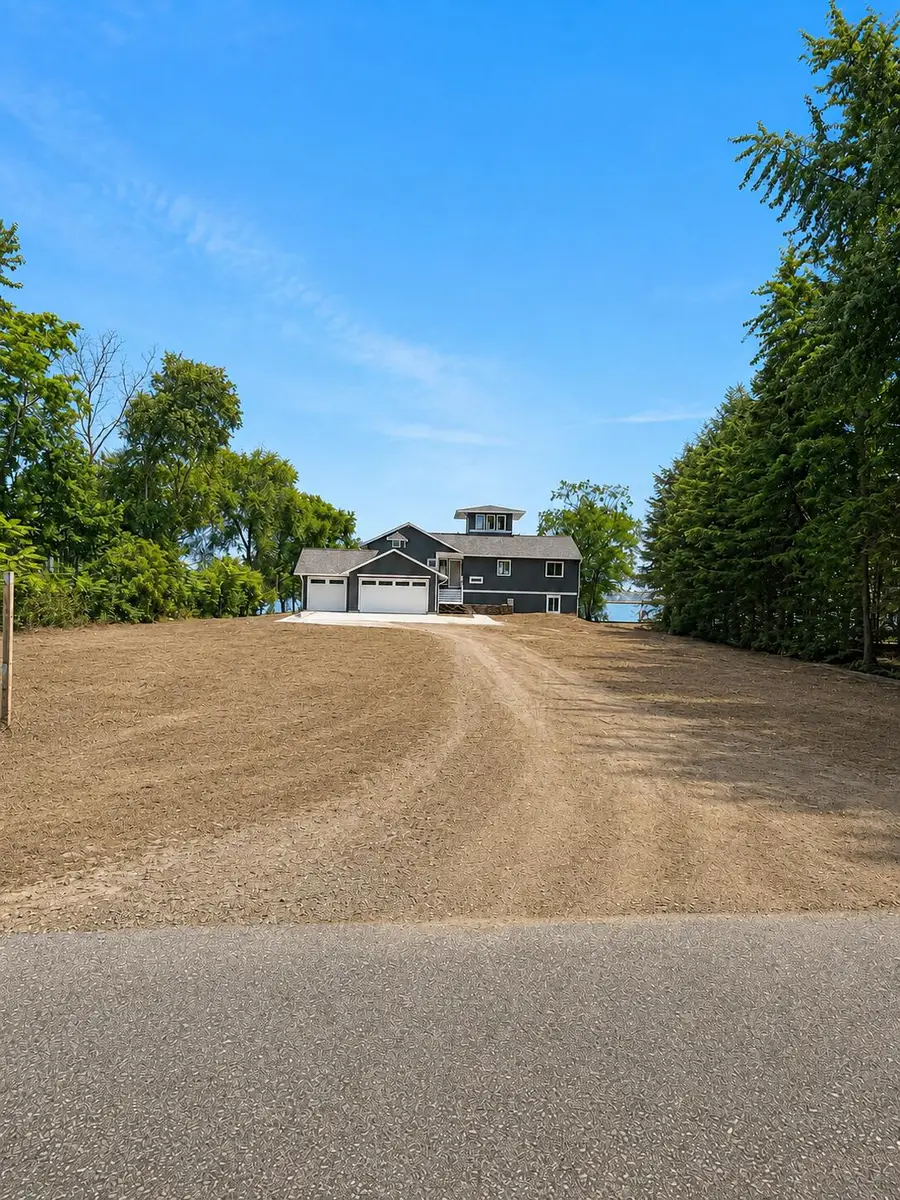 808 S Lakeshore Drive, Ludington, MI 49431 - #3