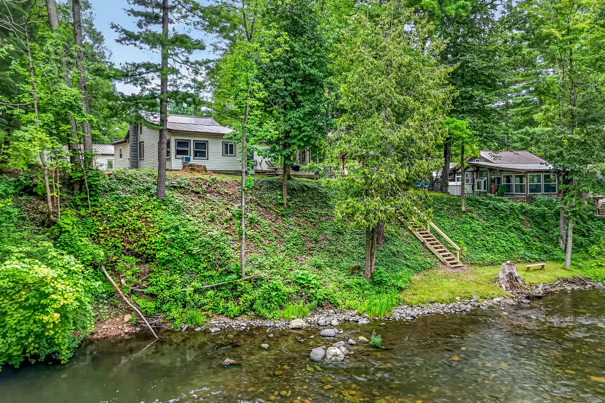 7784 E Saint Huberts Trail, Hesperia, MI 49421 - #1