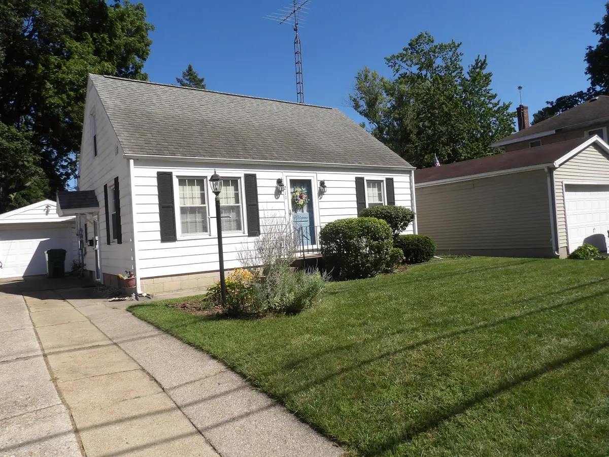 211 N 14th Street, Niles, MI 49120 - #1